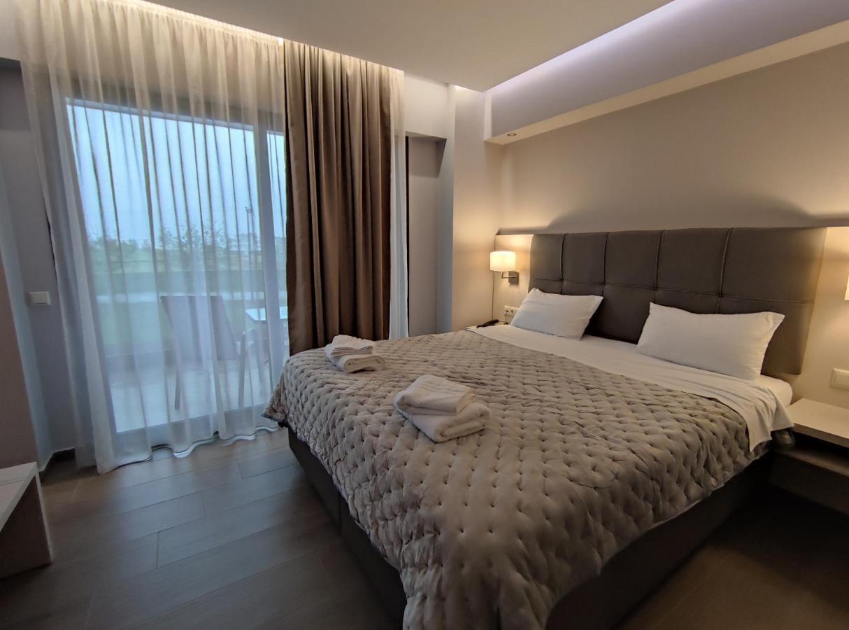 Paralía Peloton Inn מראה חיצוני תמונה