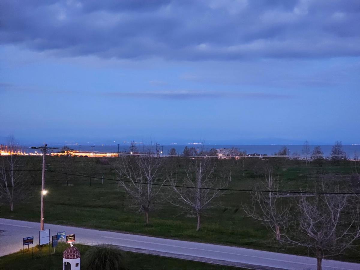 Paralía Peloton Inn מראה חיצוני תמונה